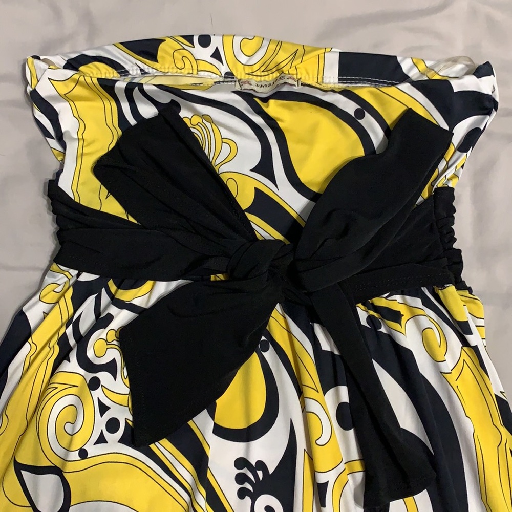 Dress - Picture 3 of 4